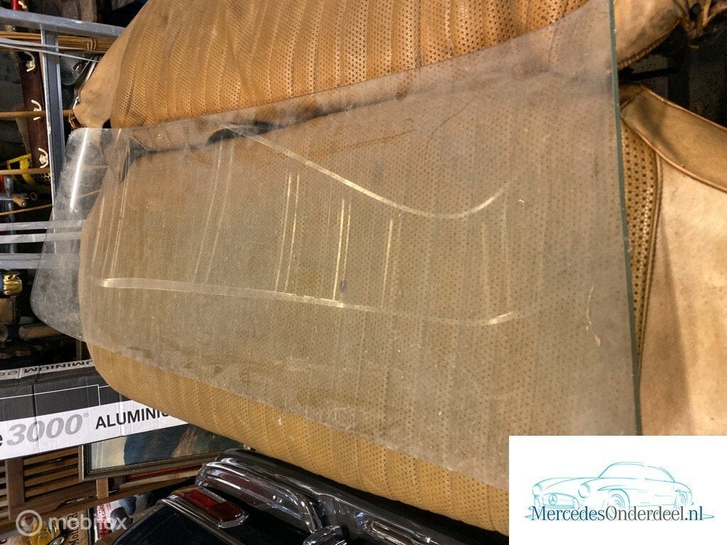 Ruit Mercedes W110 heckflosse achterruit 1106780110, Ophalen, Gebruikt