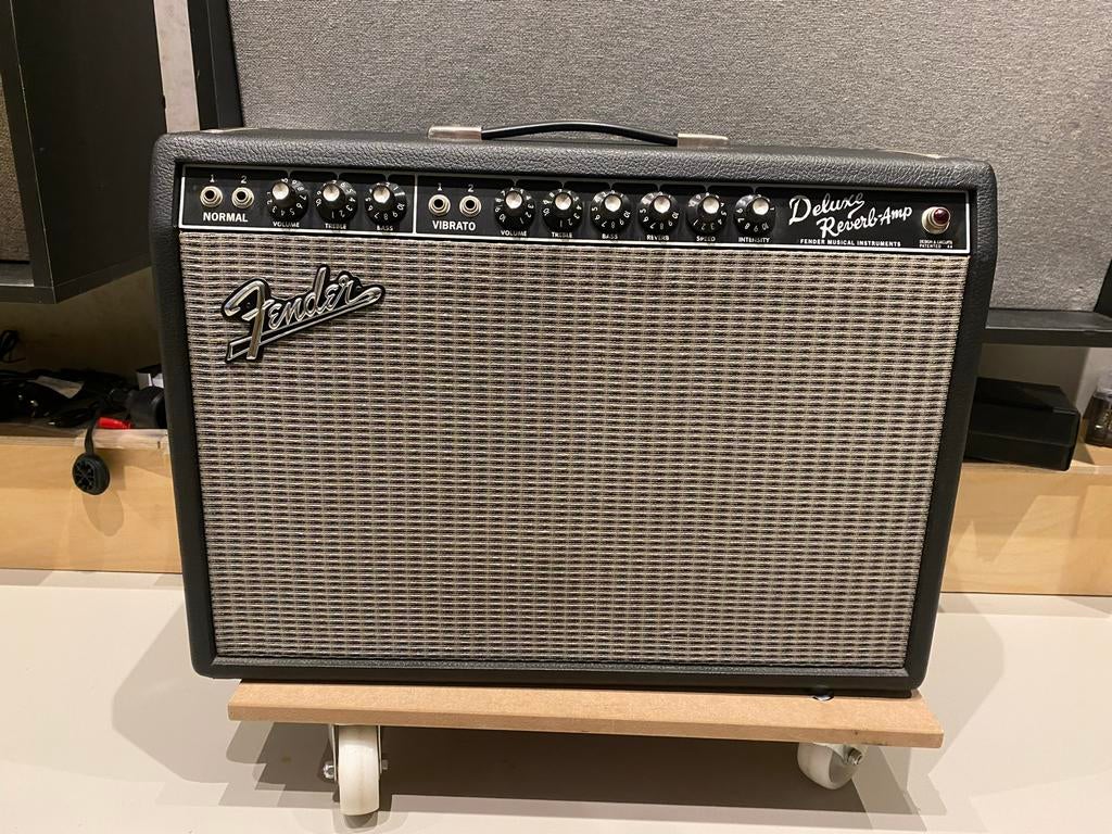 Fender '65 Deluxe Reverb gitaarversterker uit 2002, Muziek en Instrumenten, Ophalen, Gebruikt, Gitaar, Minder dan 50 watt