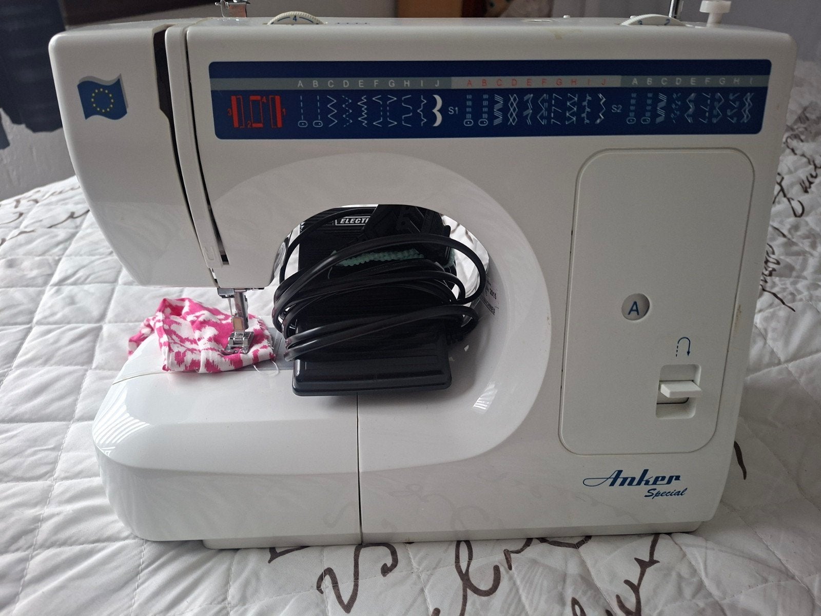 Anker Special Naaimachine Model 750S, Hobby en Vrije tijd, Naaimachines en Toebehoren, Ophalen