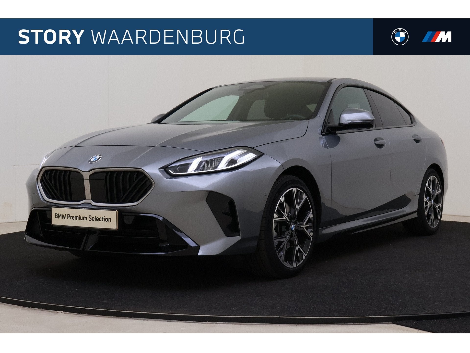 BMW 2 Serie Gran Coupé 220 M Sport Automaat / Sportstoelen, Auto's, Dealer onderhouden, Gebruikt, 156 pk, Met garantie (alle)