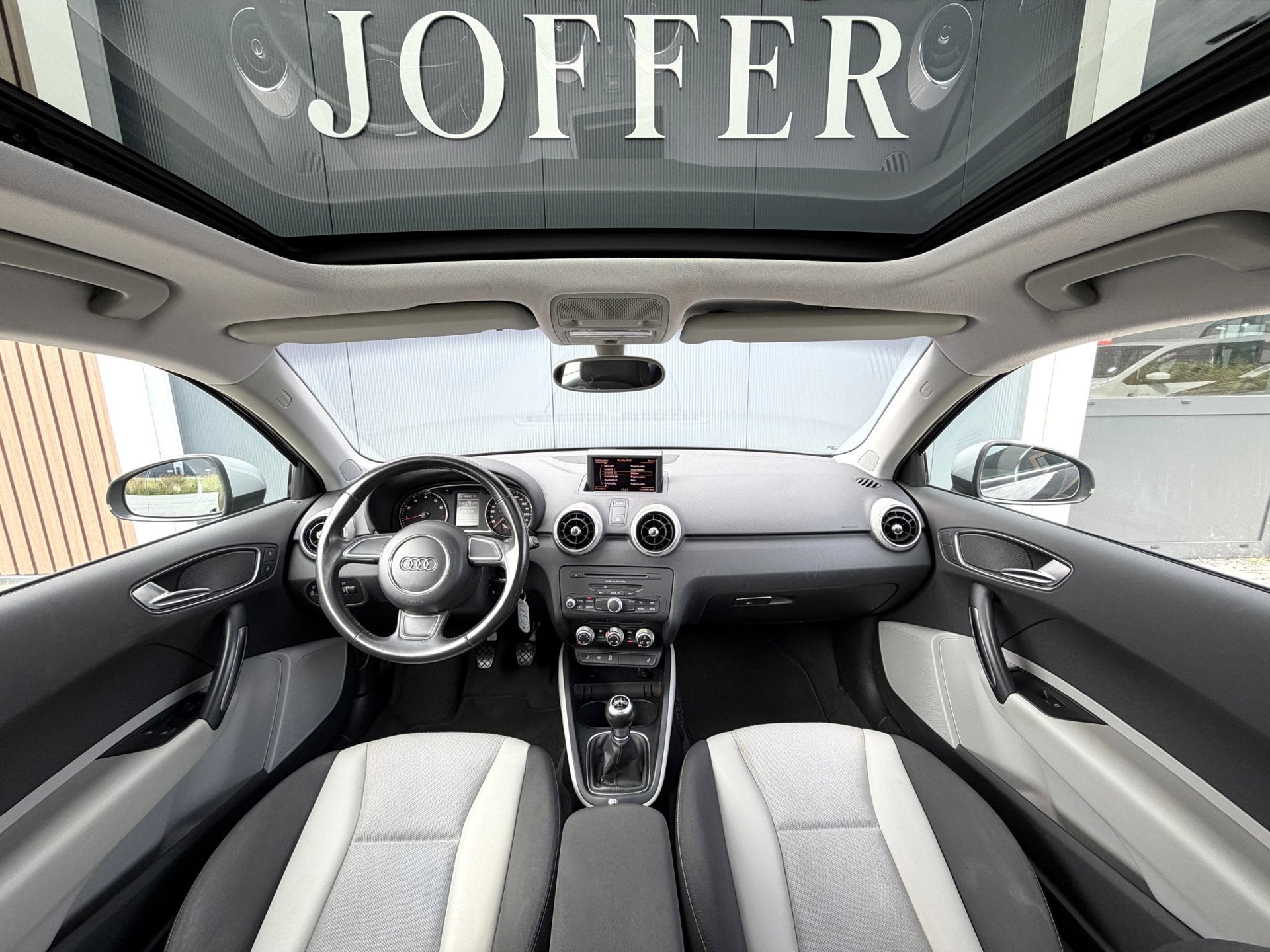 Audi A1 1.2 TFSI | Panodak | Led/Xenon | Rijklaar!, Auto's, Voorwielaandrijving, 86 pk, 4 cilinders, 4 stoelen
