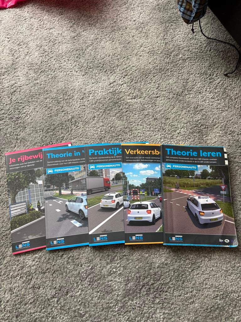 Lens Verkeersleermiddelen Rijbewijs Theorieboeken Set, Ophalen of Verzenden, Gamma, Zo goed als nieuw, Overige niveaus