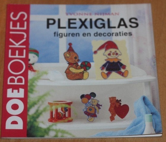 Plexiglas, figuren en decoraties - doe0660, Ophalen of Verzenden, Gelezen, Overige onderwerpen, Geschikt voor kinderen