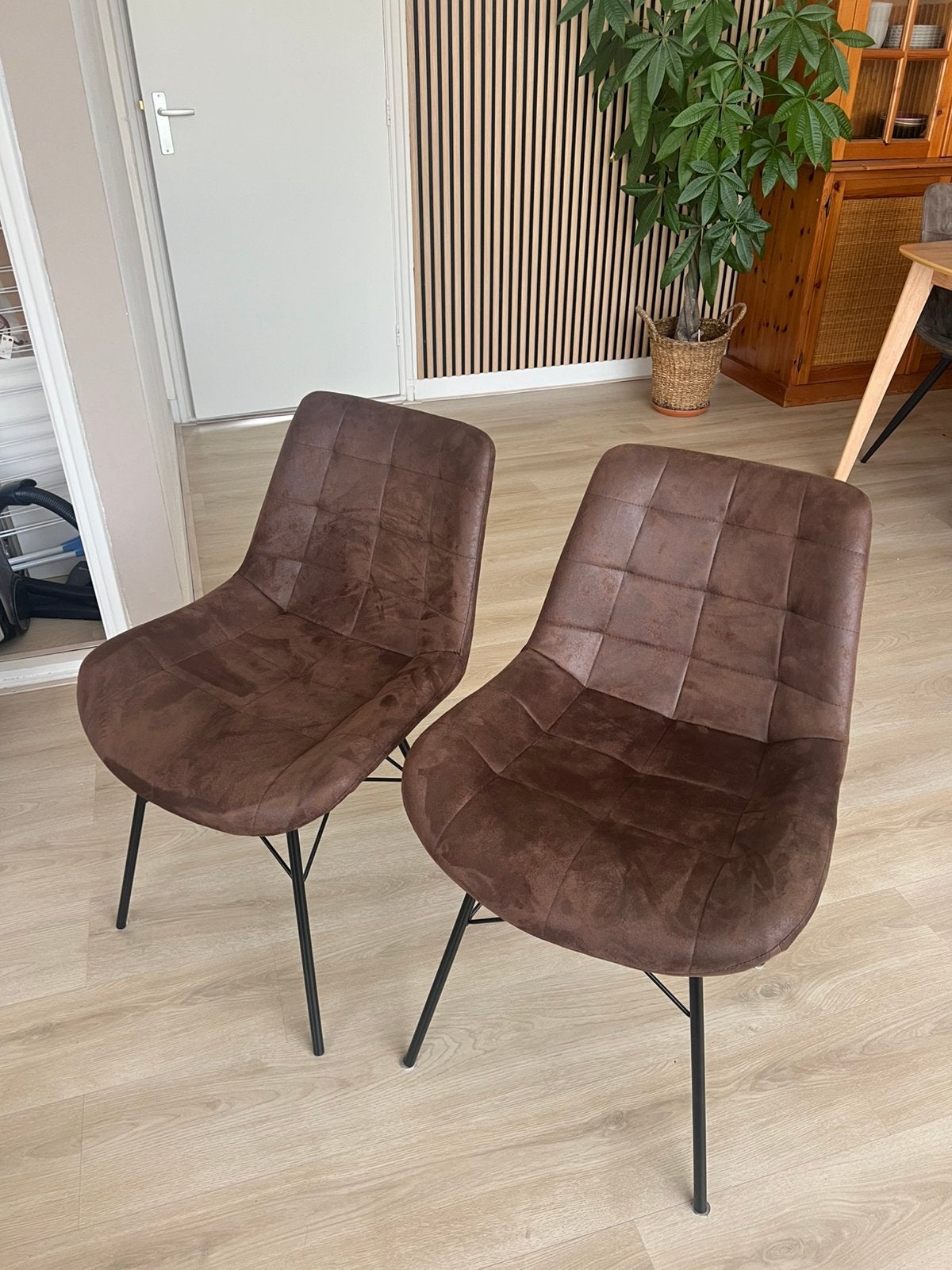 Set van 2 eetkamerstoelen Suède bruin (xenos), Ophalen, Twee, Bruin, Leer