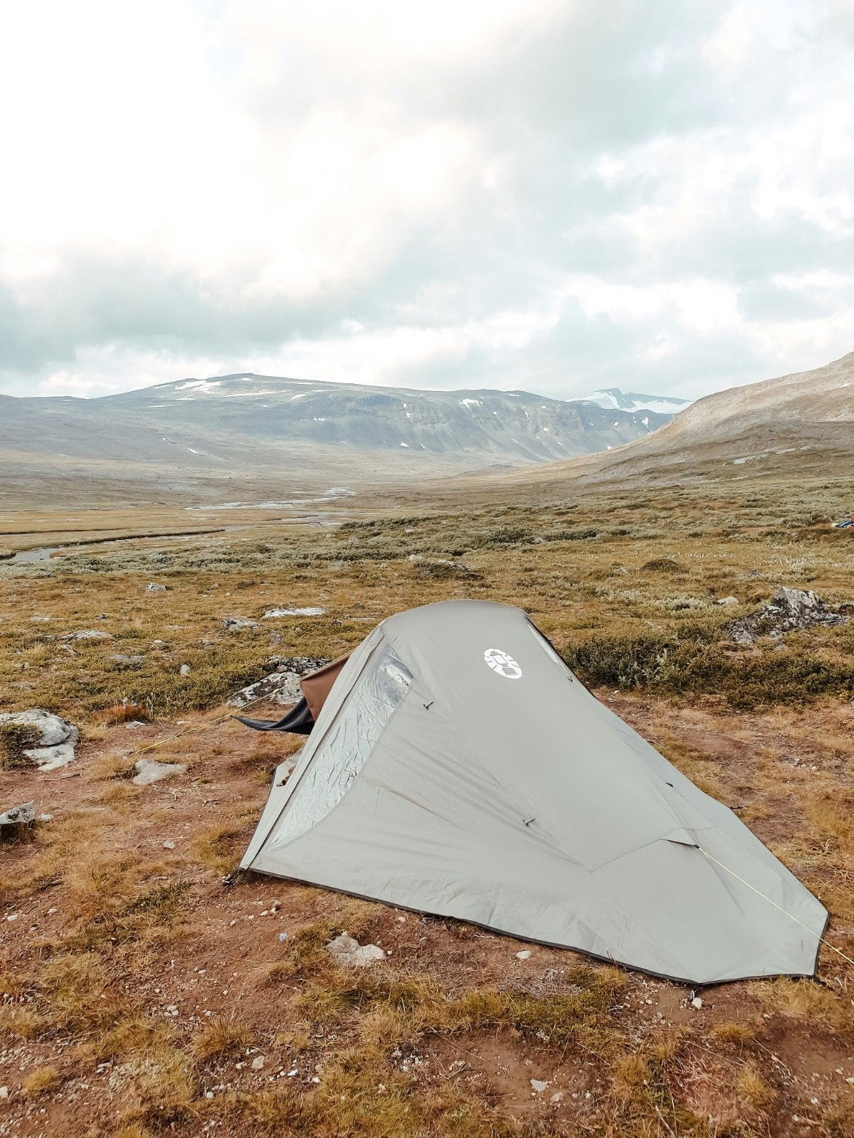 Coleman Bedrock 2 Trekkingtent - Lichtgewicht en Compact, Caravans en Kamperen, Ophalen of Verzenden, Gebruikt, Tot en met 2
