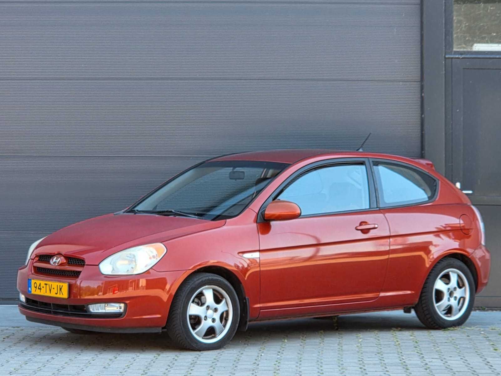Hyundai - 2007 - Accent - 1.4i First Ed. - Personenauto - 94, Auto's, Voorwielaandrijving, Accent, Gebruikt, 4 cilinders