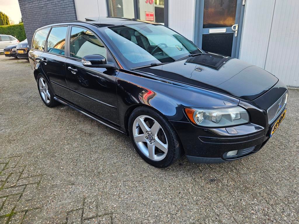Volvo V50 2.5 T5 Summum|Airco|Cruise|Leder|Stoelverw|opendak, Auto's, Volvo, Voorwielaandrijving, Gebruikt, Zwart, Traction-control