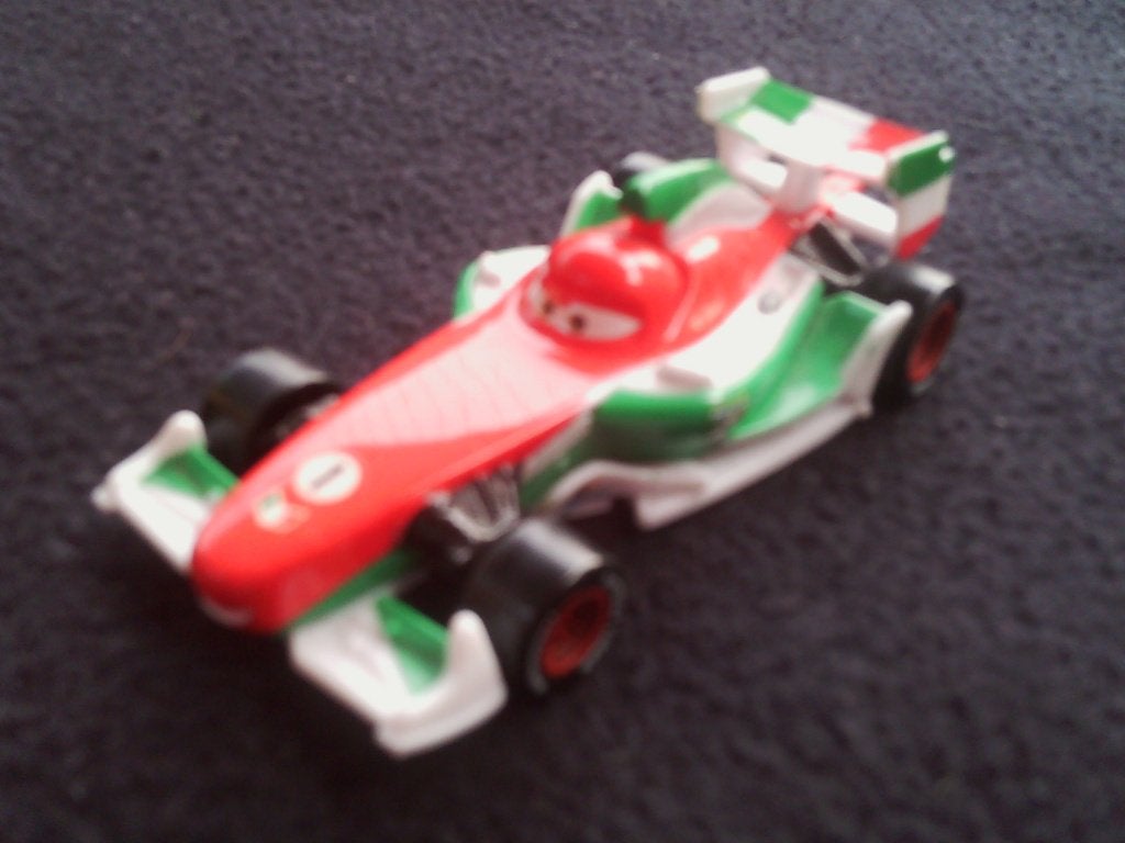 Disney Cars 2 Auto's       Francesco Bernoulli, Ophalen of Verzenden, Zo goed als nieuw