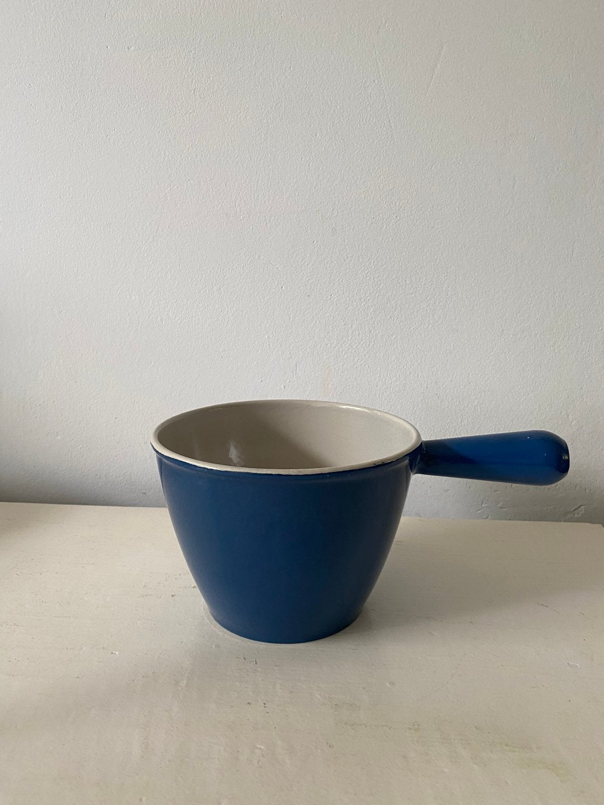 Le Creuset geëmailleerd gietijzeren steelpan, Ophalen of Verzenden, Zo goed als nieuw, Gietijzer