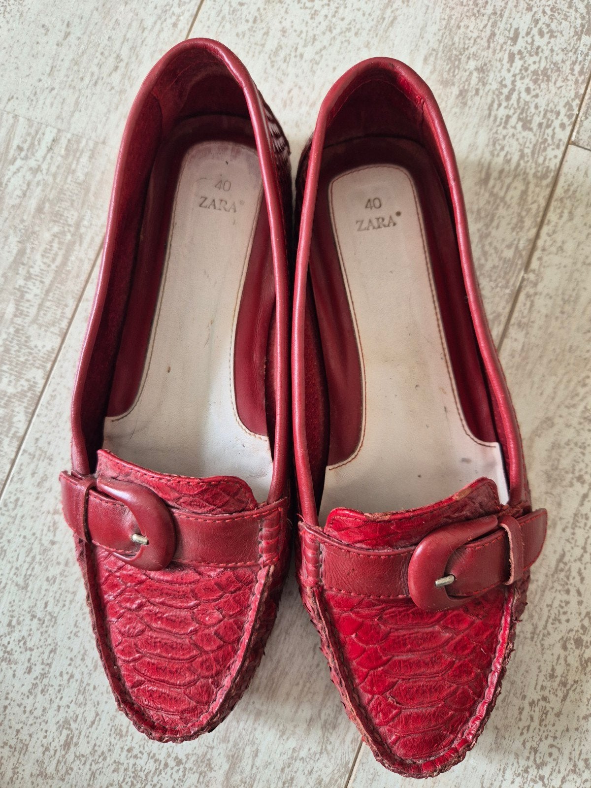 Rode leren loafers maat 40 van zara, Kleding | Dames, Ophalen of Verzenden, Zo goed als nieuw, Rood, Zara