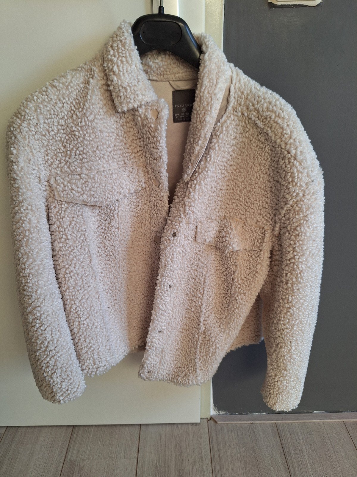 Teddy jas XS, Kleding | Dames, Ophalen, Primark, Beige, Zo goed als nieuw