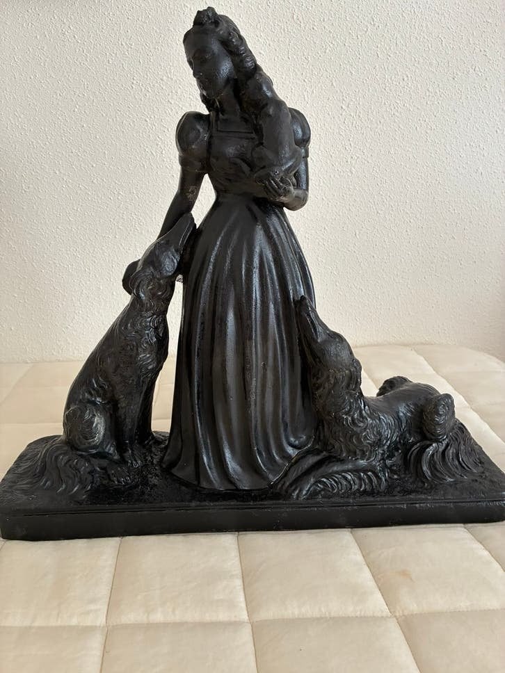 Art deco beeld van vrouw met 2 honden, Ophalen
