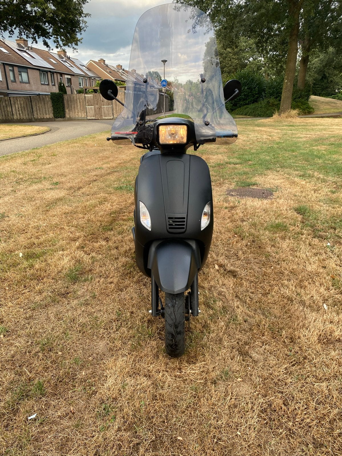 Scooter in topstaat - Volledig gerestaureerd, Fietsen en Brommers, Ophalen of Verzenden, Zo goed als nieuw, Benzine