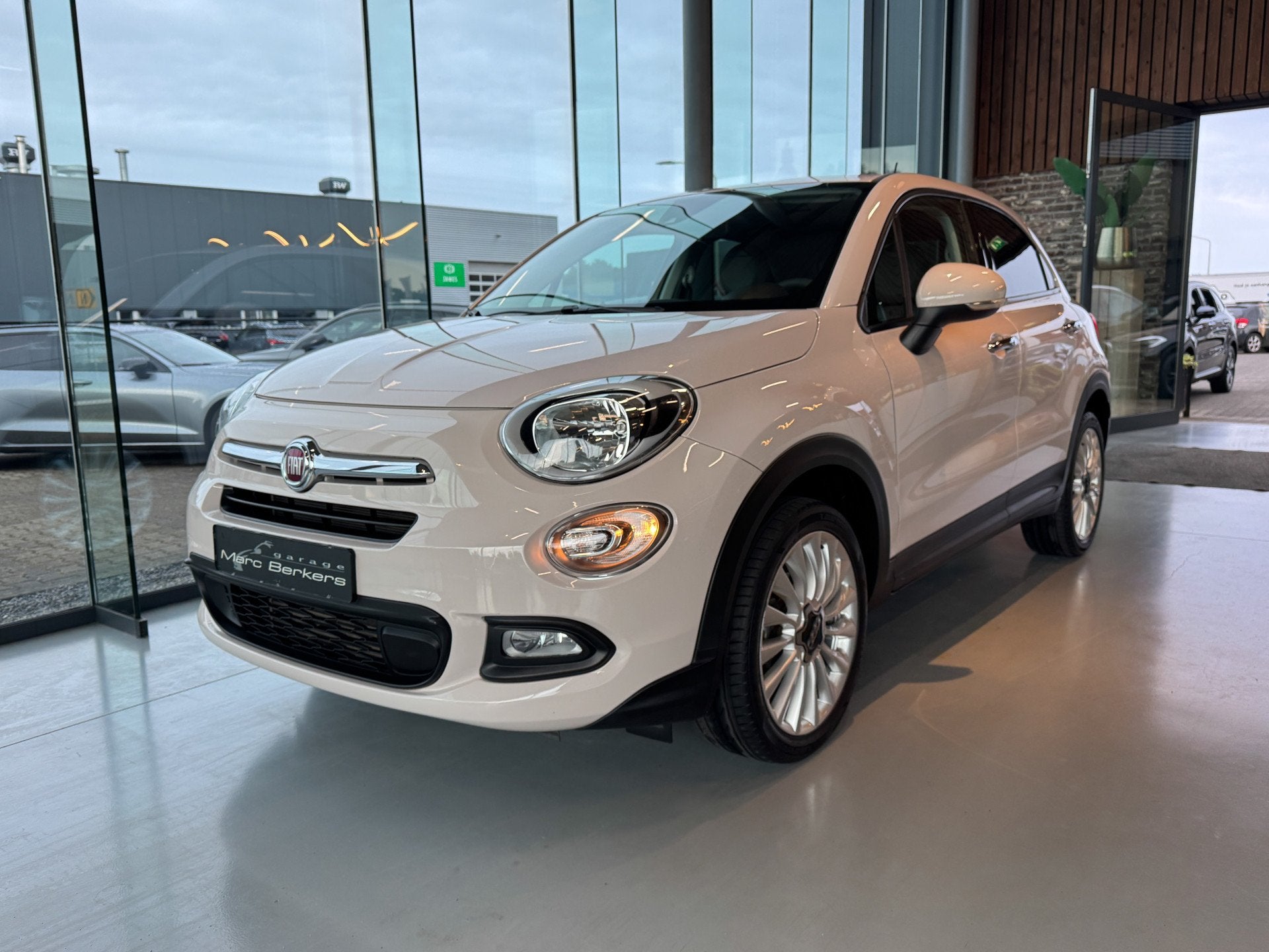 Fiat 500X 1.4 Turbo MultiAir PopStar camera, navi (bj 2015), Auto's, Voorwielaandrijving, Stof, Gebruikt, 4 cilinders