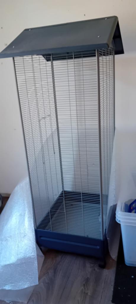 ALS NIEUW een ruime kamervoliére., Ophalen, Zo goed als nieuw, Overige materialen, Vogelkooi