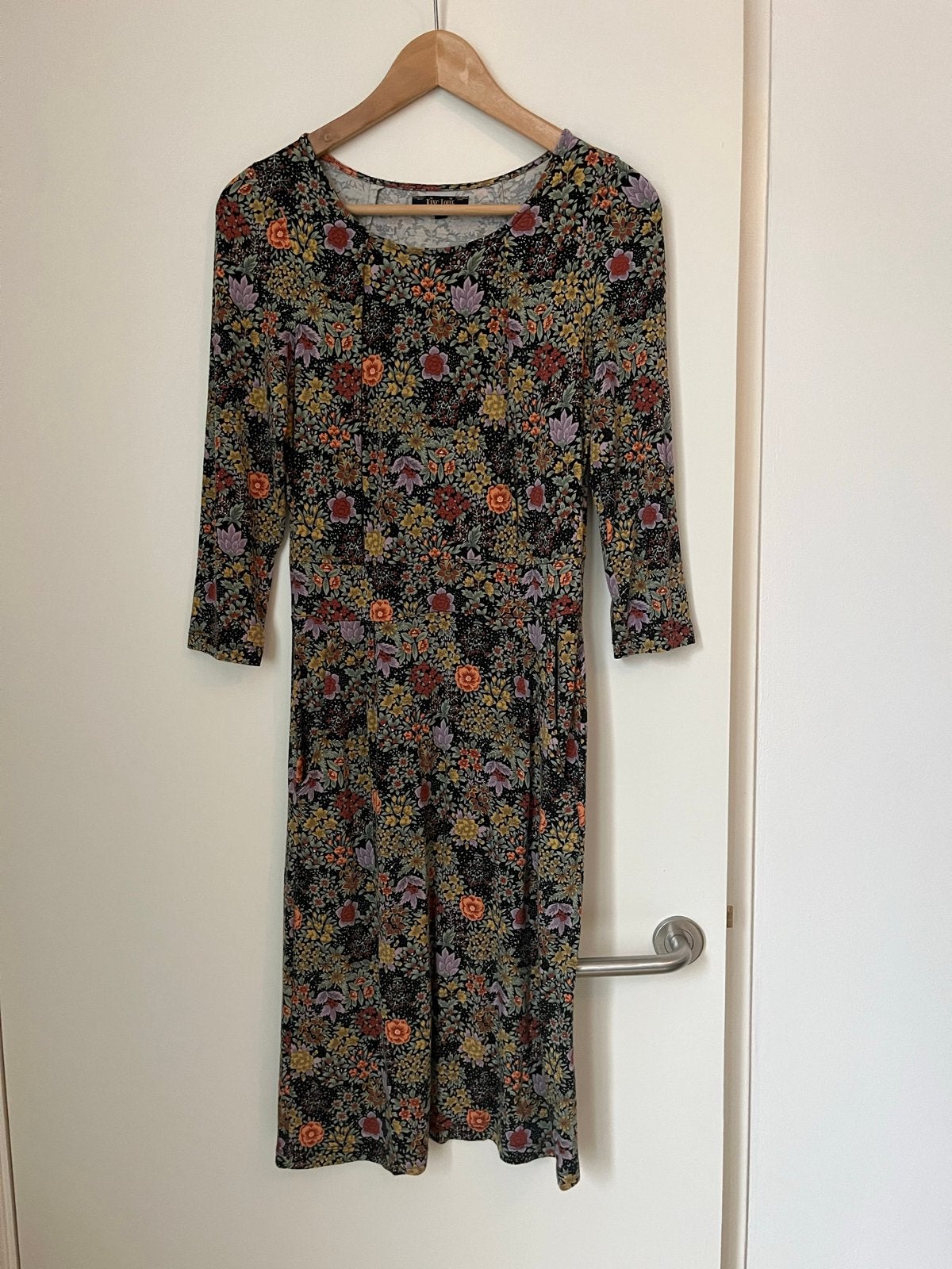 King Louie jurk maat S mona met bloemenprint met 3/4 mouwen, Kleding | Dames, Jurken, Meerkleurig, Ophalen of Verzenden, Zo goed als nieuw