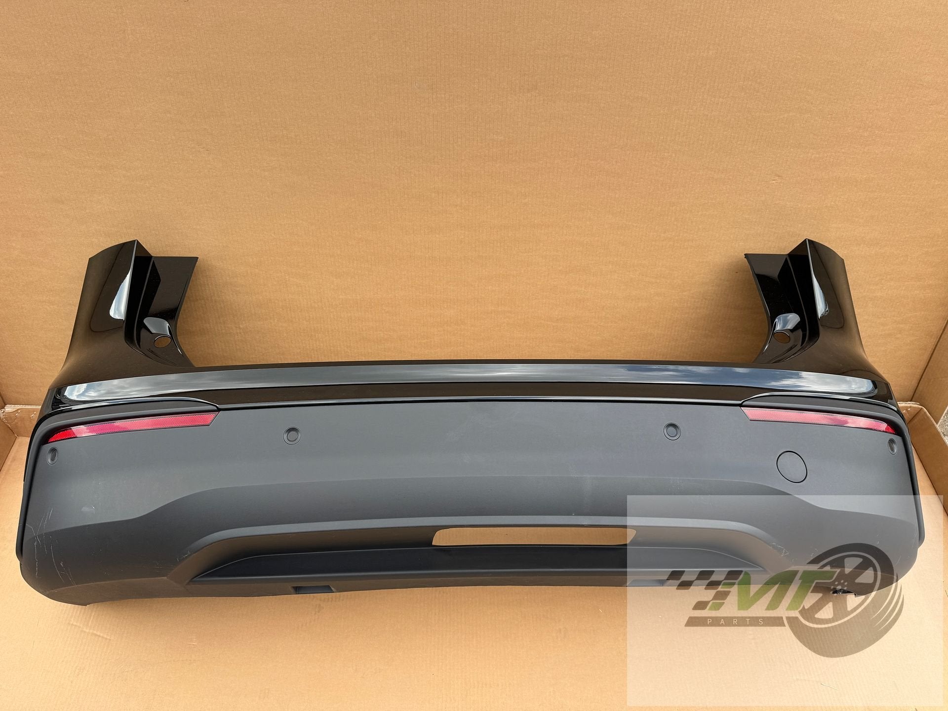 Vw Tiguan CT1 achterbumper 571807521F LY9T BLACK rear PDC, - kundenbetreuung@volkswagen.de, Gebruikt, Volkswagen, Herkomst onderdeel bekend