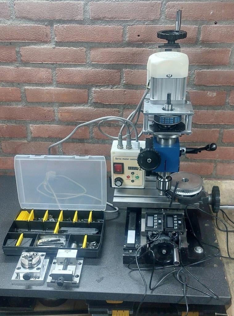 Compacte boor freesmachine met veel extra's, Doe-het-zelf en Verbouw, Draaibanken, Ophalen, Gebruikt, Freesbank