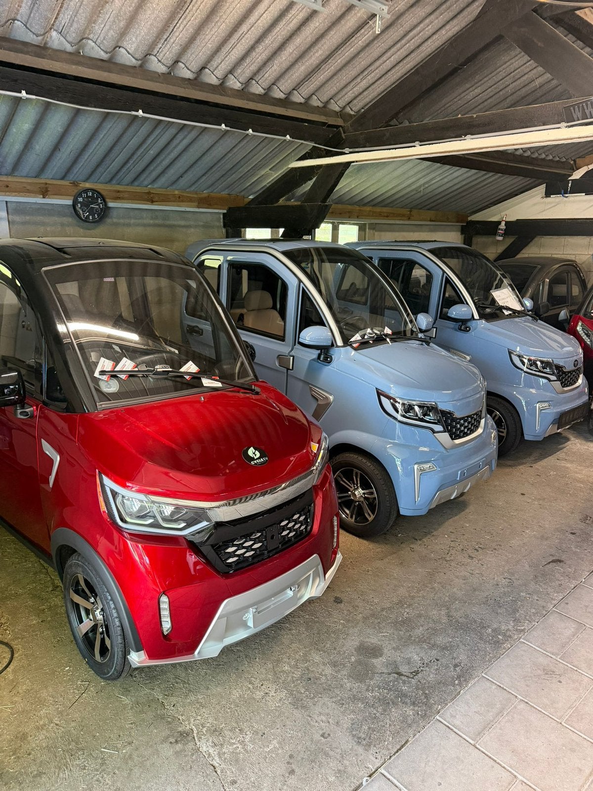 Thogo nieuwe overdekte scootmobiel rijbewijs vrij met garant