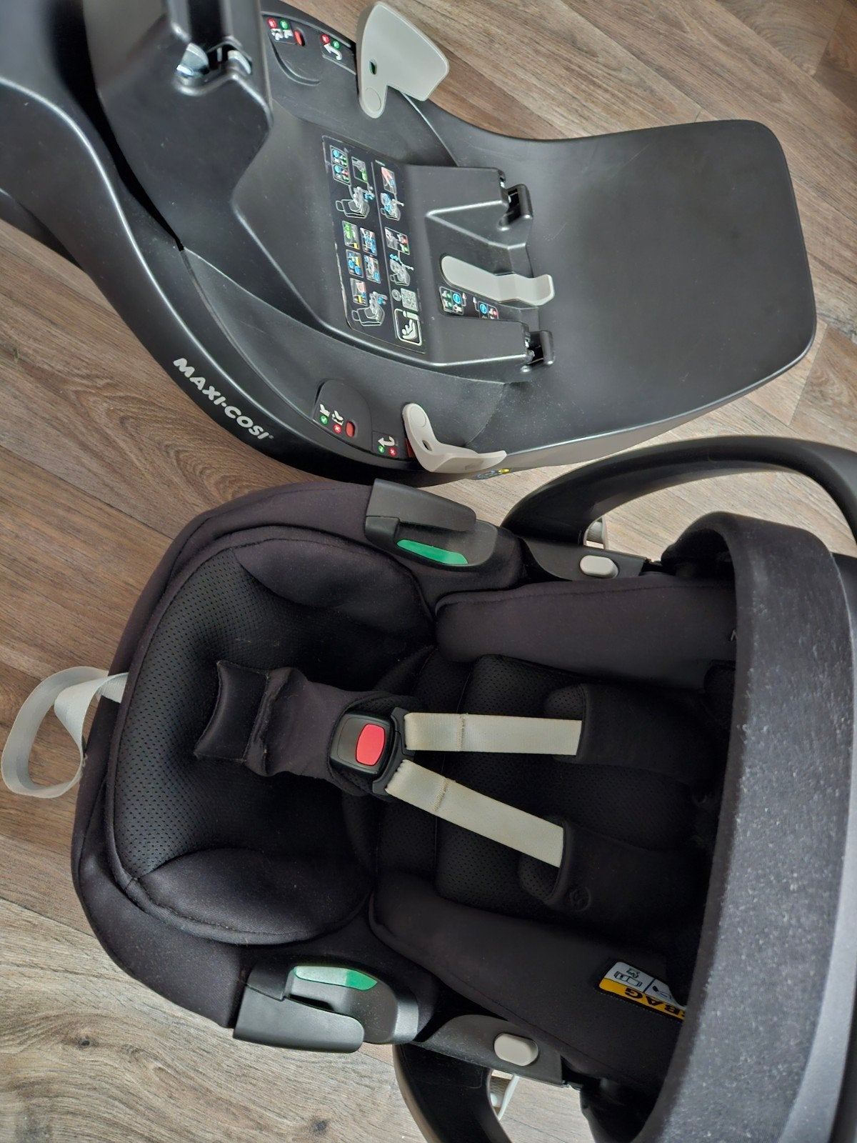 Foto 4 van Maxi-Cosi family fix 360 autostoel met Isofix base