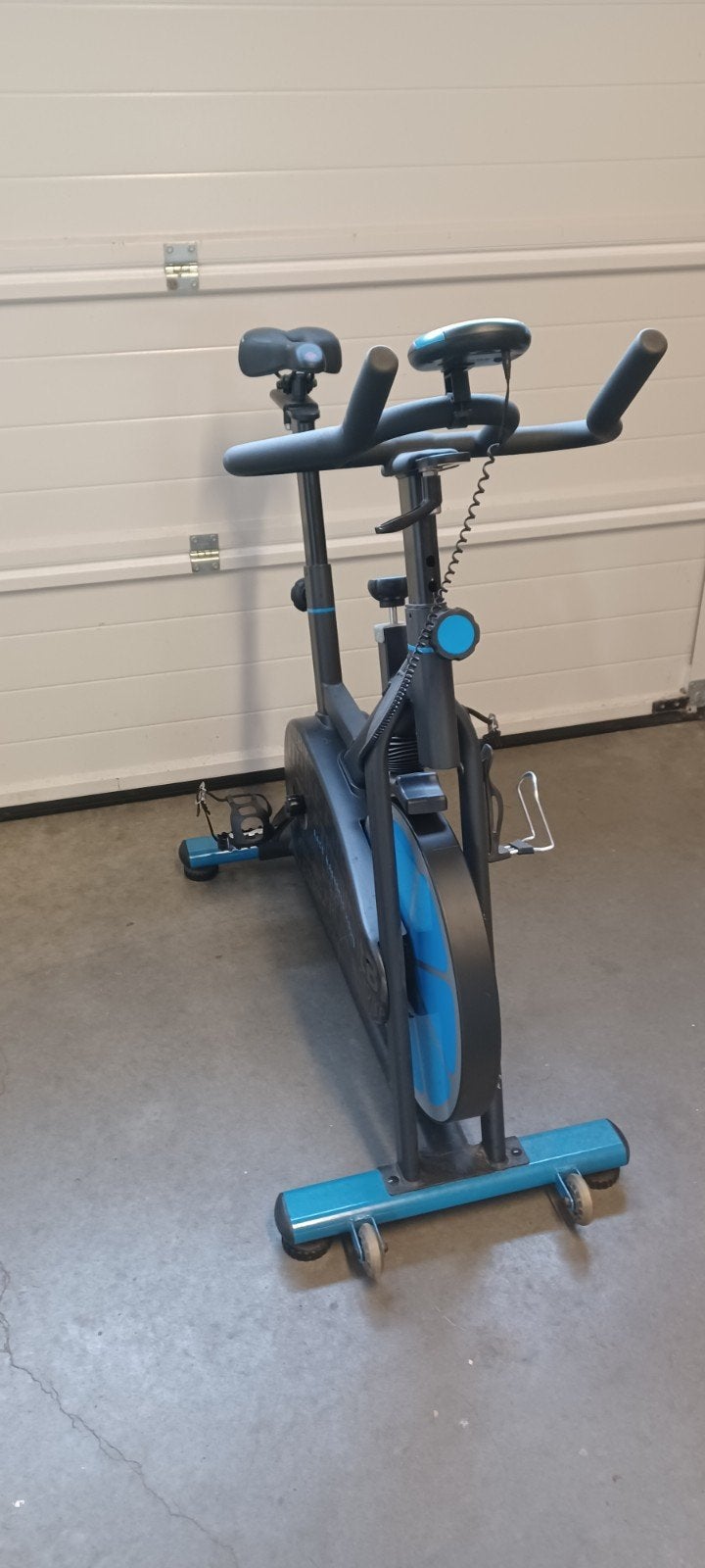hometrainer race magnetic home, Sport en Fitness, Ophalen, Zo goed als nieuw, Hometrainer