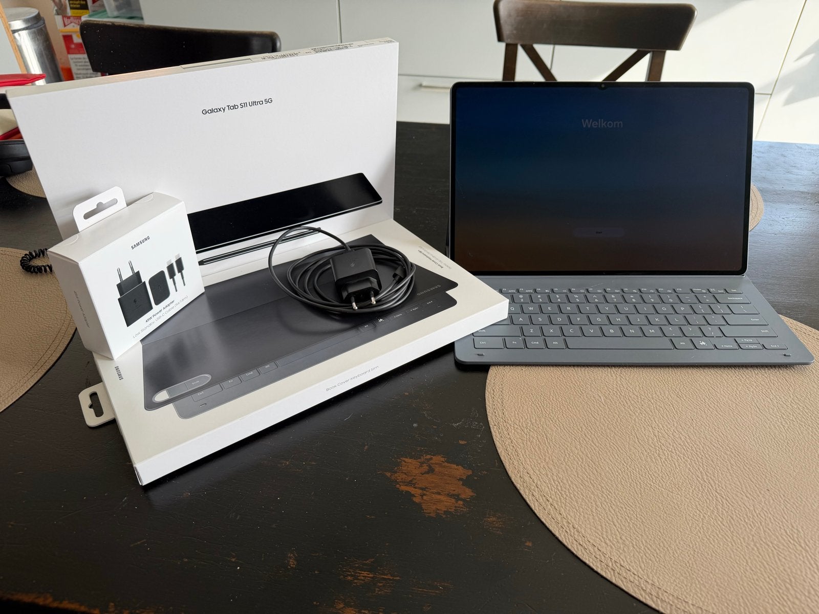 Samsung Galaxy Tab S11 Ultra 5G met toetsenbord en oplader, Computers en Software, Ophalen, 13 inch of meer, Zo goed als nieuw