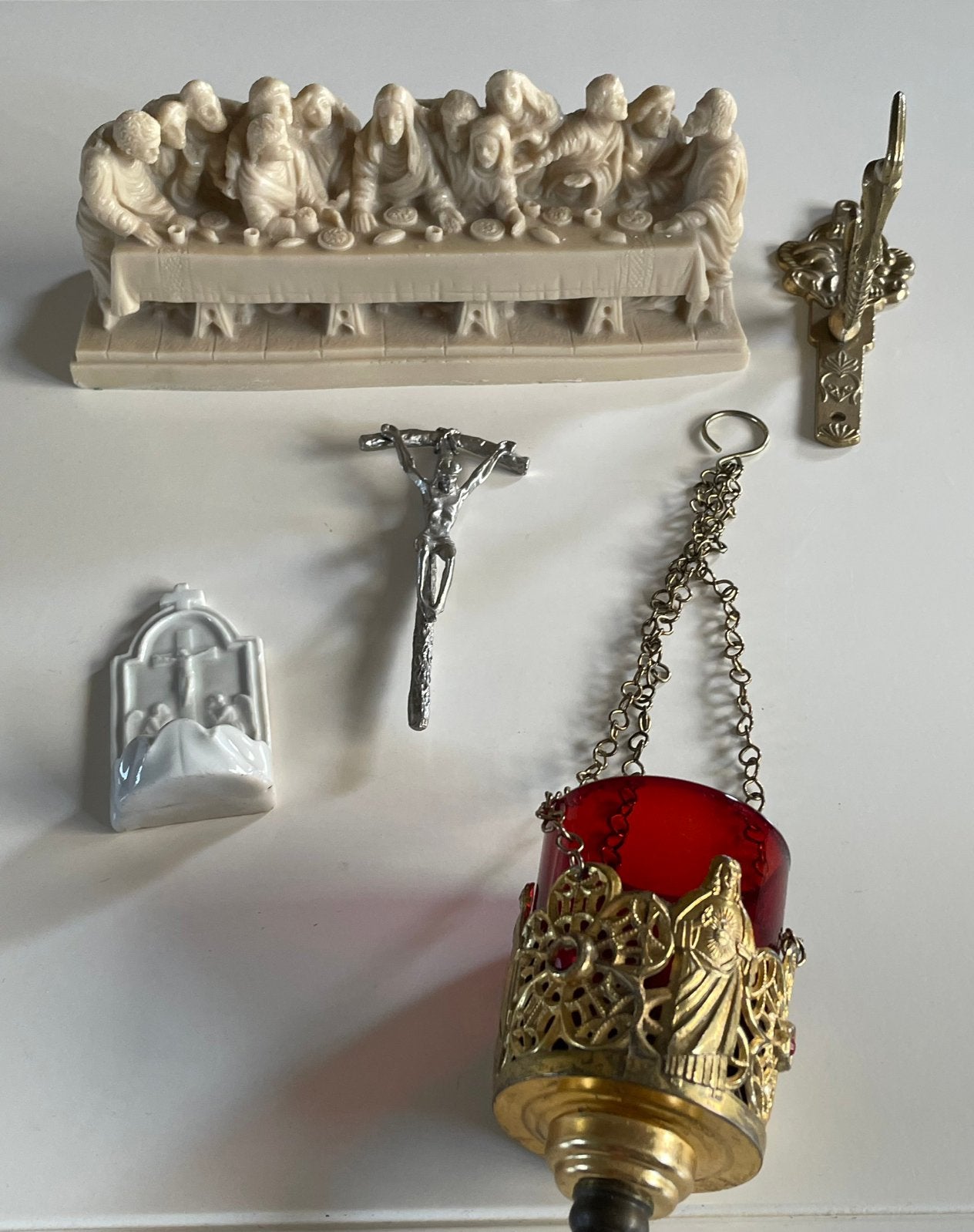 Te koop Religieus Avondmaal / Crusifix/devotielicht/wijwater, Verzenden, Zo goed als nieuw