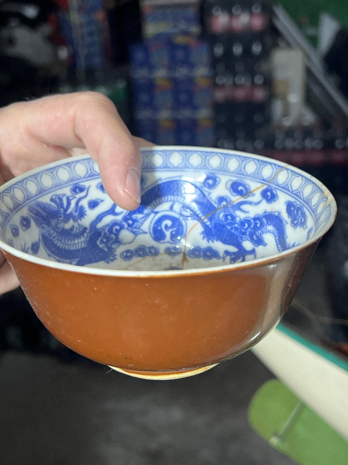 Antieke Chinese kom met drakenmotief, blauw en wit, Ophalen of Verzenden