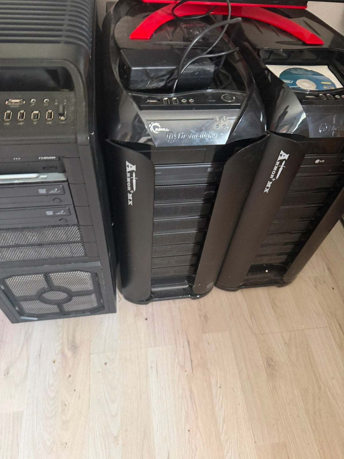 3 Desktop Computers - Ideaal voor onderdelen of projecten, Computers en Software, Desktop Pc's, Ophalen, HDD, Minder dan 4 GB