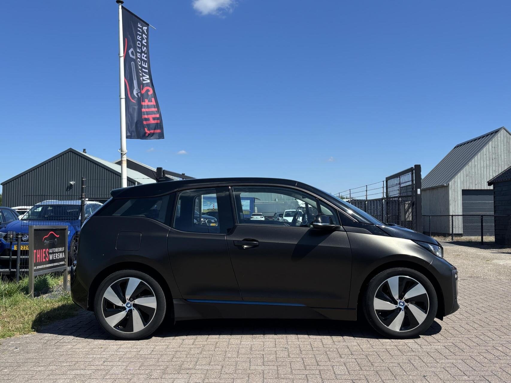 BMW i3 S iPerformance 94Ah 33 kWh acc camera stoel vw, Auto's, Automaat, Achterwielaandrijving, 33 kWh, 4 stoelen