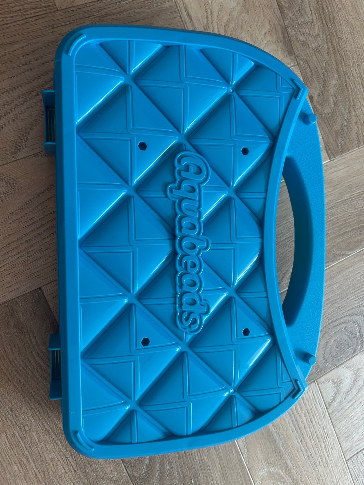 Aquabeads Starterset met veel kralen en accessoires, Meerkleurig, Ophalen of Verzenden, Zo goed als nieuw, Overige materialen