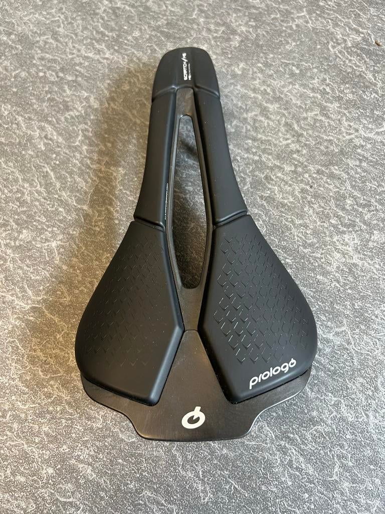 Prologo Scratch M5 MS Zadel - Zo goed als nieuw, Fietsen en Brommers, Fietsonderdelen, Kunststof, Ophalen of Verzenden, Zo goed als nieuw