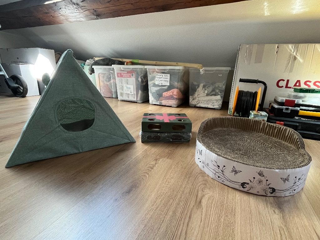 Kattenspeelgoed, Ophalen, Zo goed als nieuw