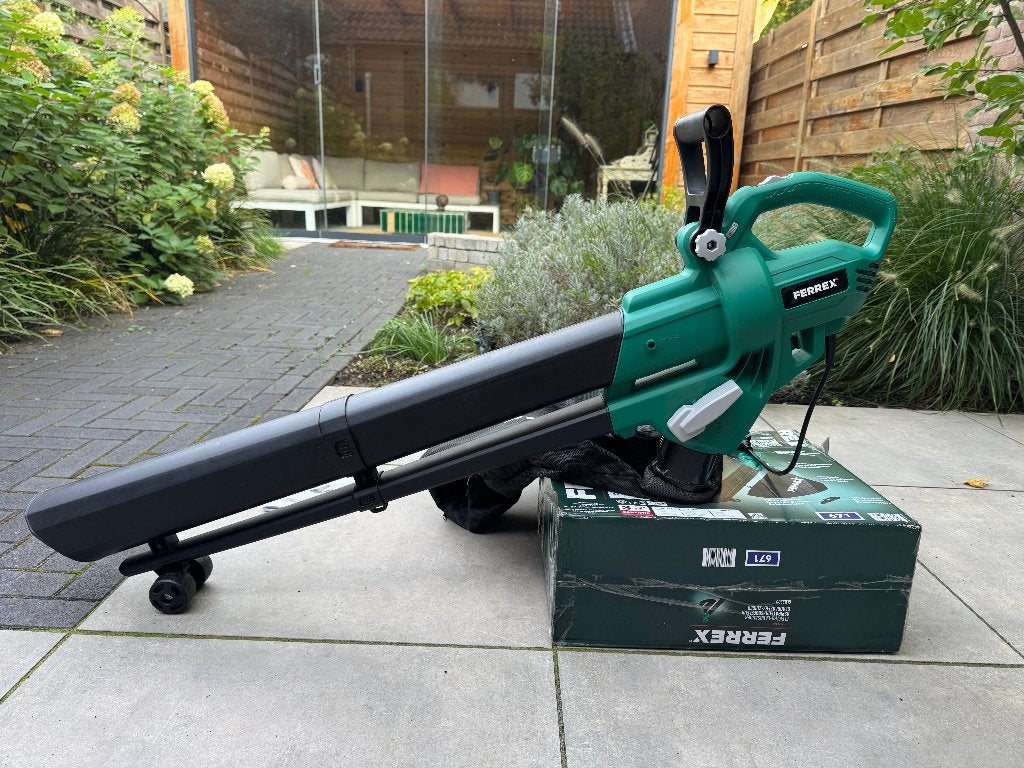 Ferrex GLB3300 bladblazer en bladzuiger 3300W, Tuin en Terras, Ophalen, Ferrex, Handgedragen, Zo goed als nieuw