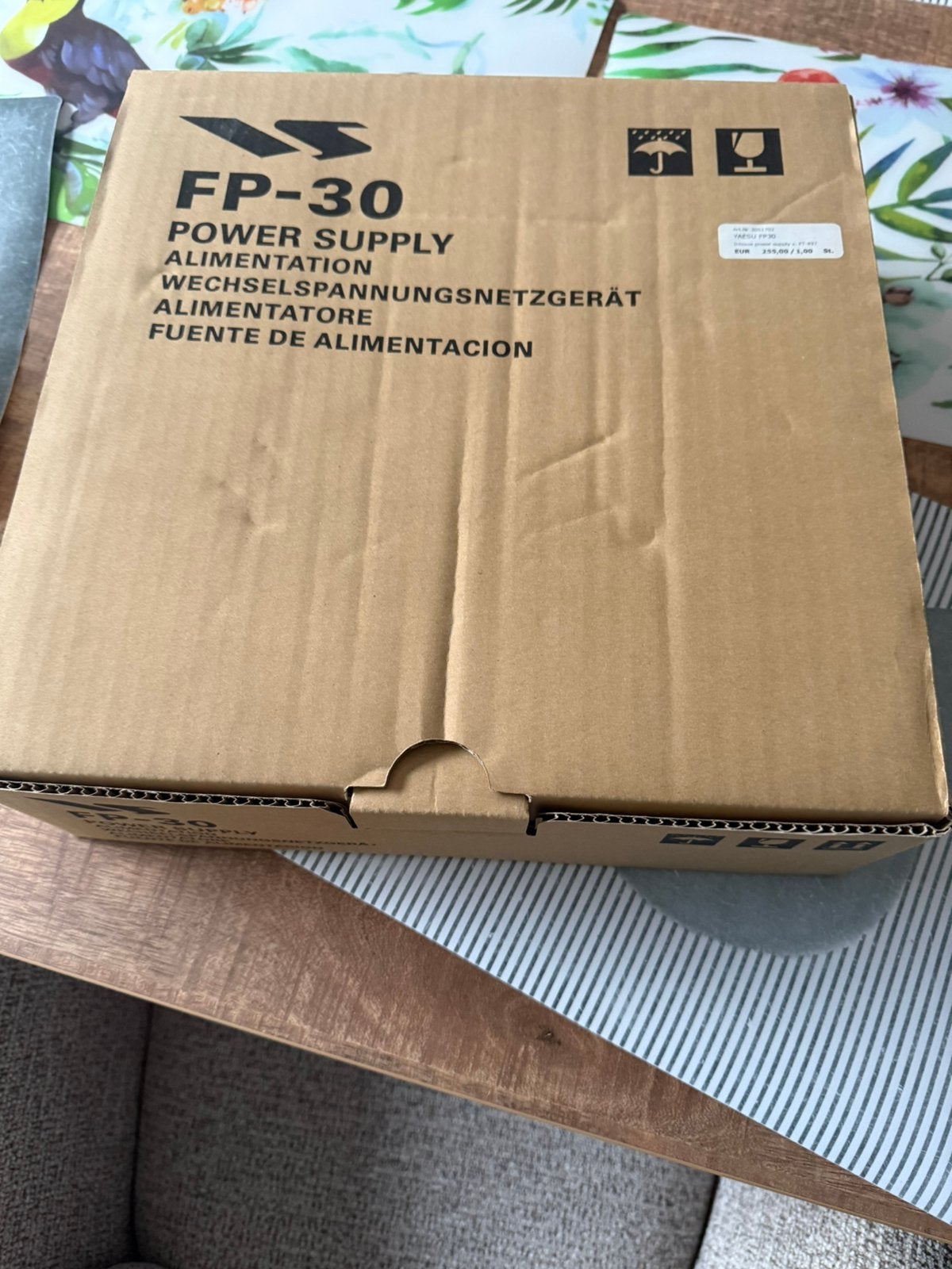 Yaesu FP -30 voeding past in de Yaesu FT897 D, Ophalen, Gebruikt, Zender en Ontvanger