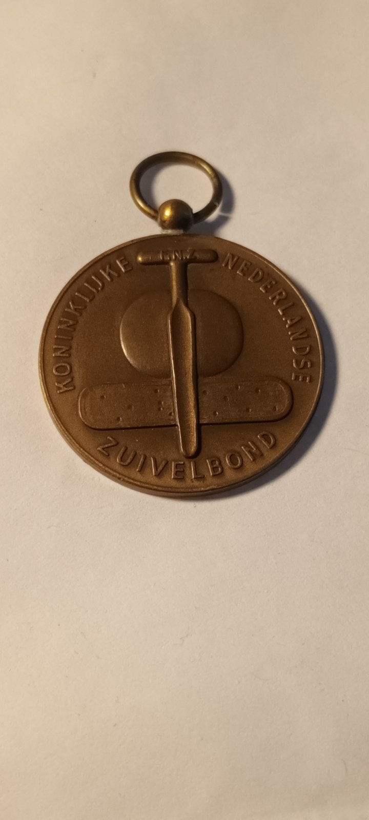 Medaille Koninklijke Nederlandse Zuivelbond 1974, Ophalen of Verzenden, Brons, Nederland