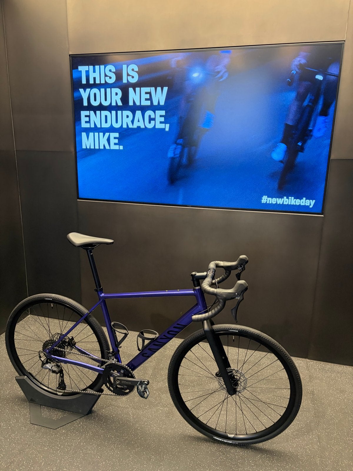 Canyon Endurace AL Maat M- 2,5 maand oud/Purple, 28 inch, Heren, Aluminium, Zo goed als nieuw