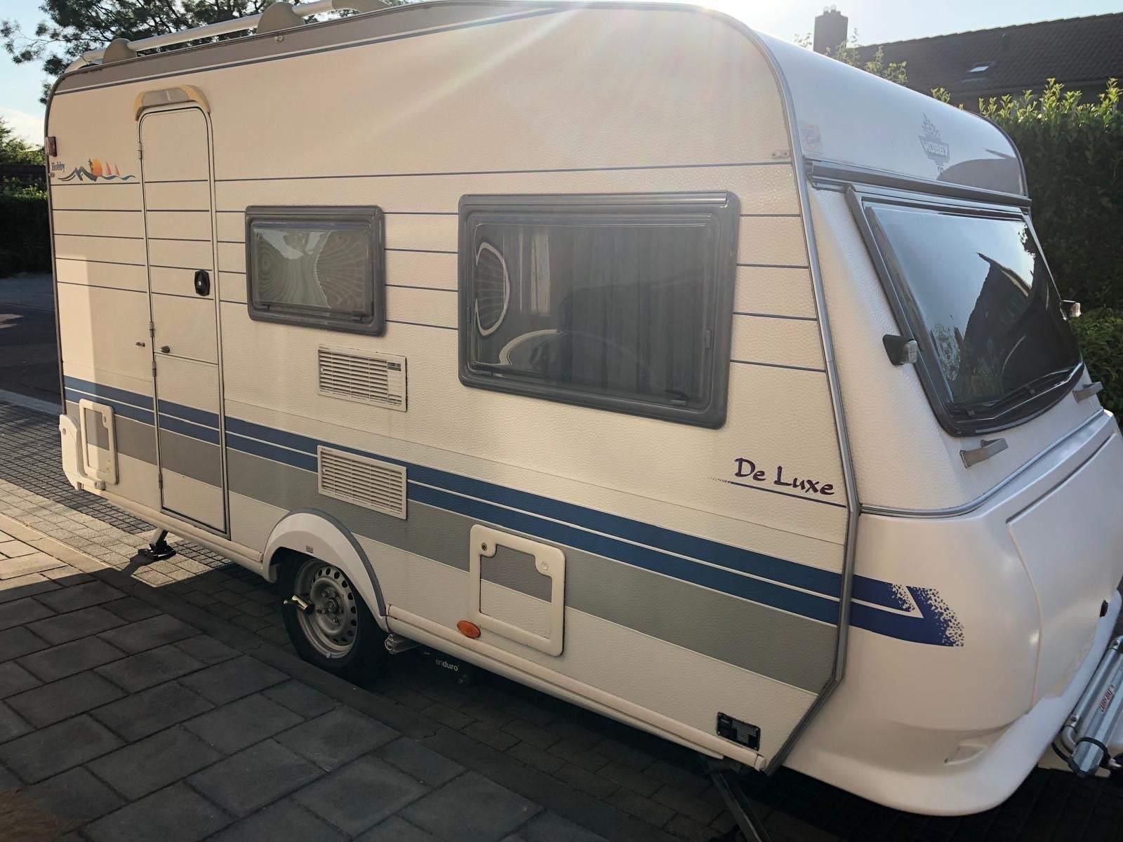 Complete Hobby De Luxe Caravan met Voortent & Mover, Mover, Vast bed, Rondzit, Hobby