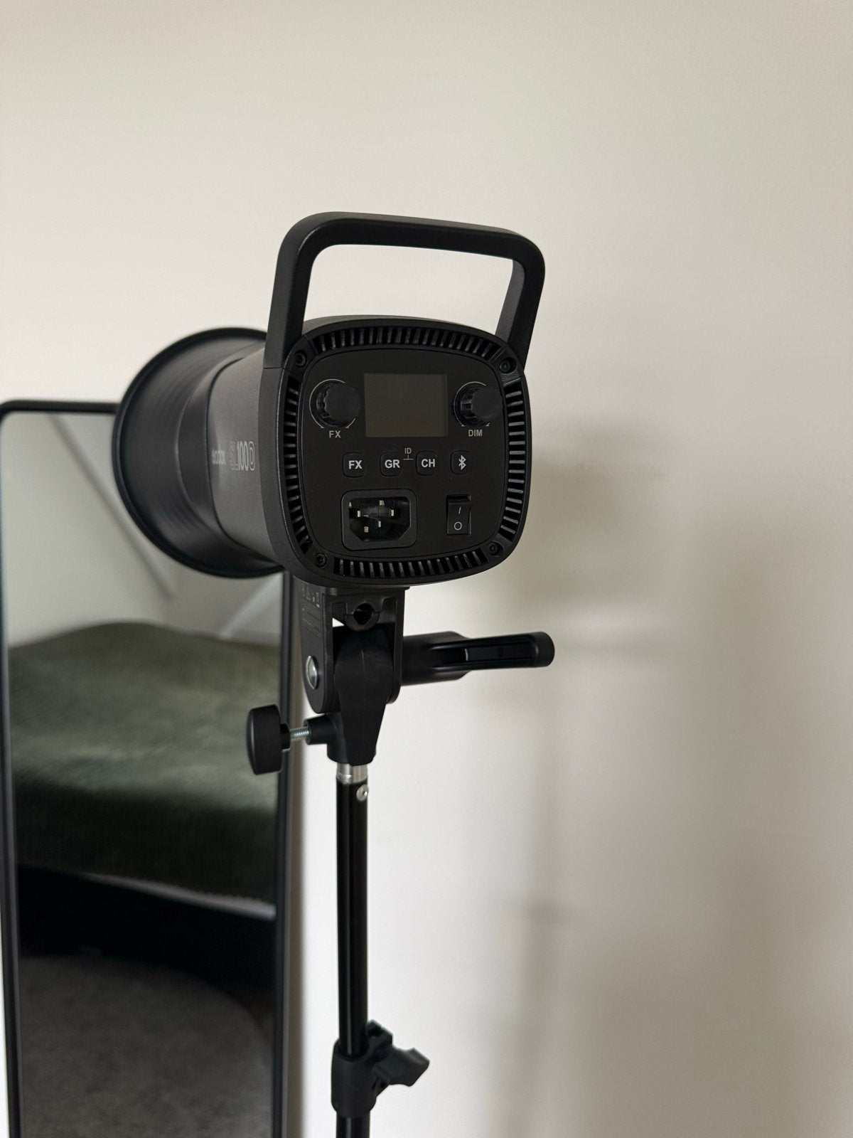 Godox SL100D LED Videolamp - Krachtige Daglicht Studio Lamp, Ophalen, Dimbaar, Zo goed als nieuw, Studiolamp