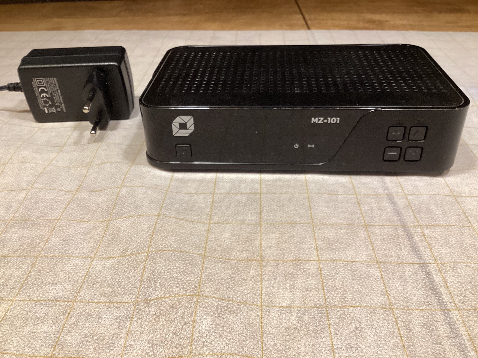 MZ-101 sateliet ontvanger, Ophalen of Verzenden, Zo goed als nieuw, Onbekend