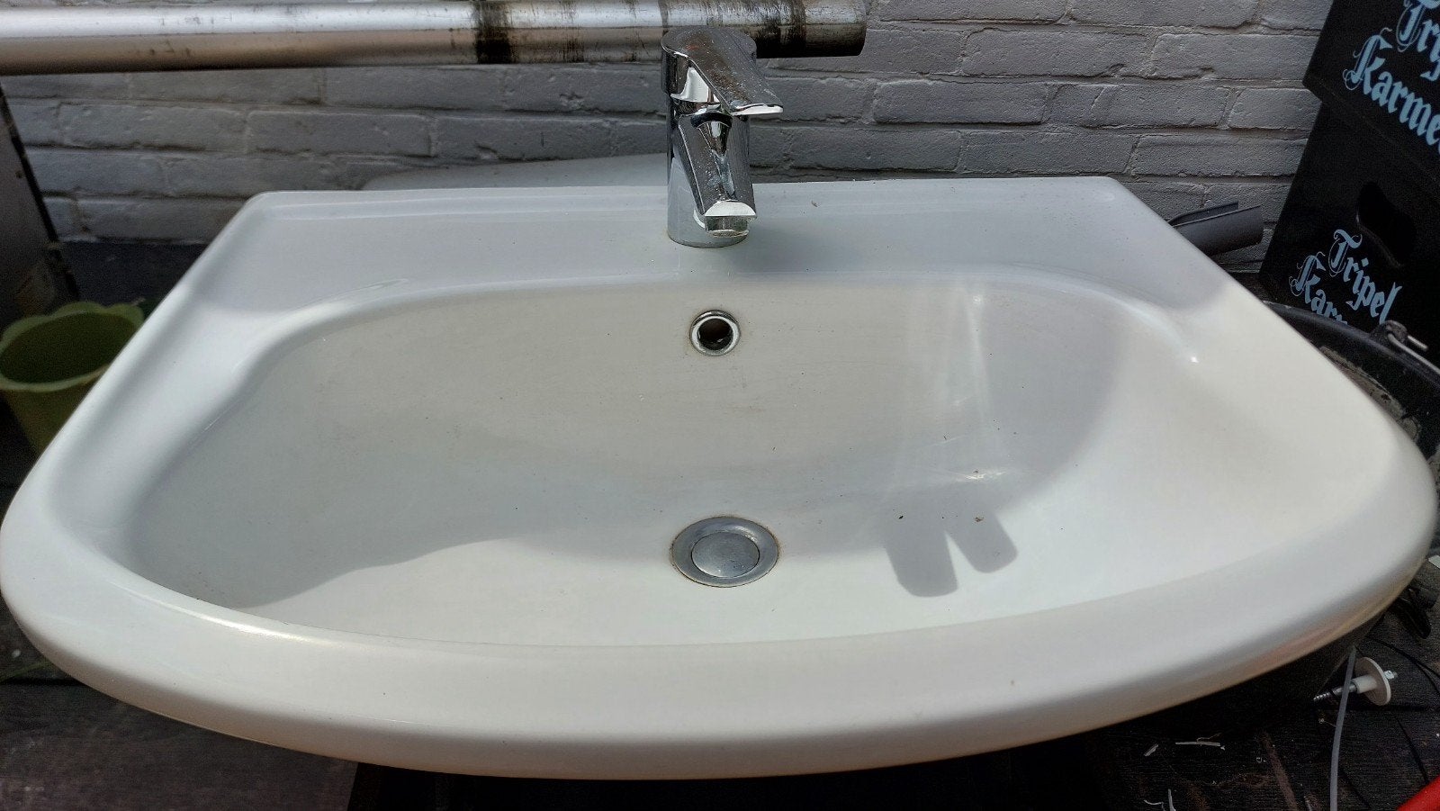 wasbak en sifonkap, Ophalen, Wastafel
