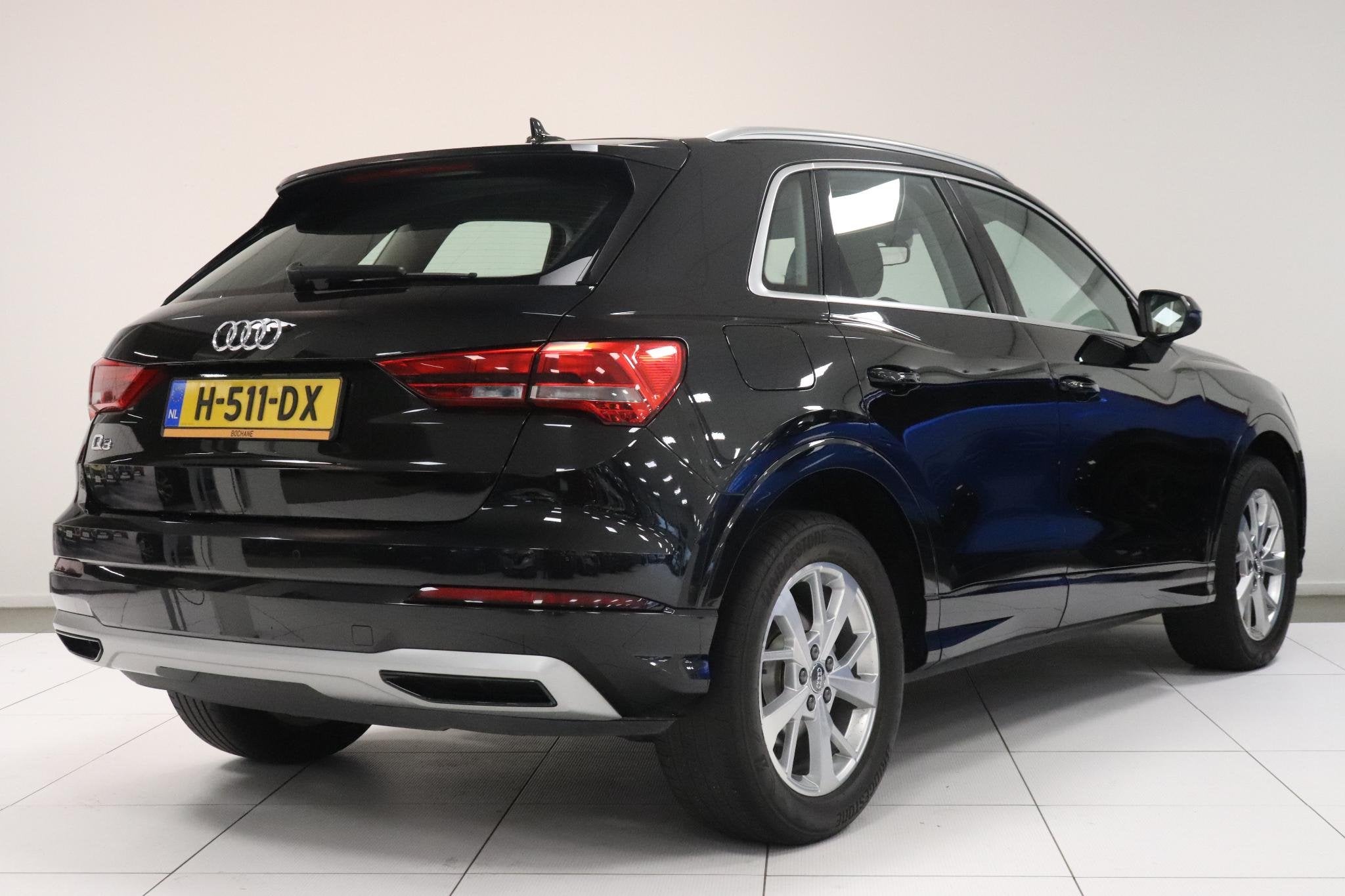 Audi Q3 35 TFSI Advanced | Climate control | Parkeersensoren, Stof, 4 cilinders, Zwart, Origineel Nederlands