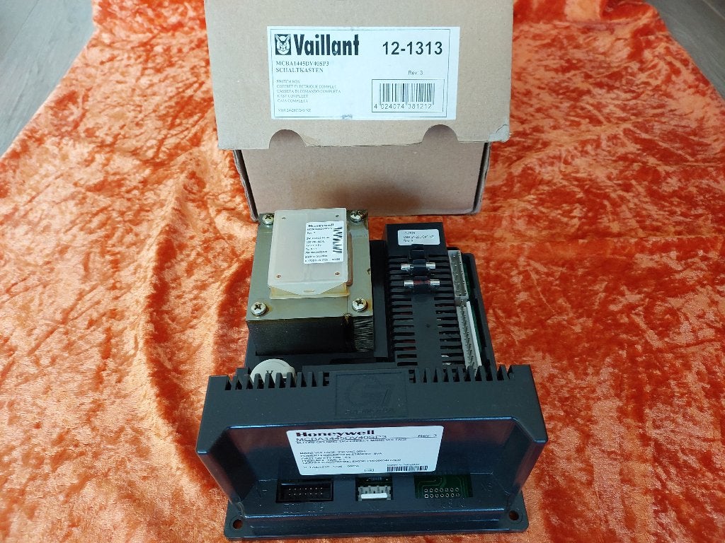 NIEUW VAILLANT BRANDERAUTOMAAT MCBA1445DV40SP3 VHR 24-28, 30 tot 80 cm, Cv-ketel of Combi-ketel, Nieuw, Minder dan 60 cm