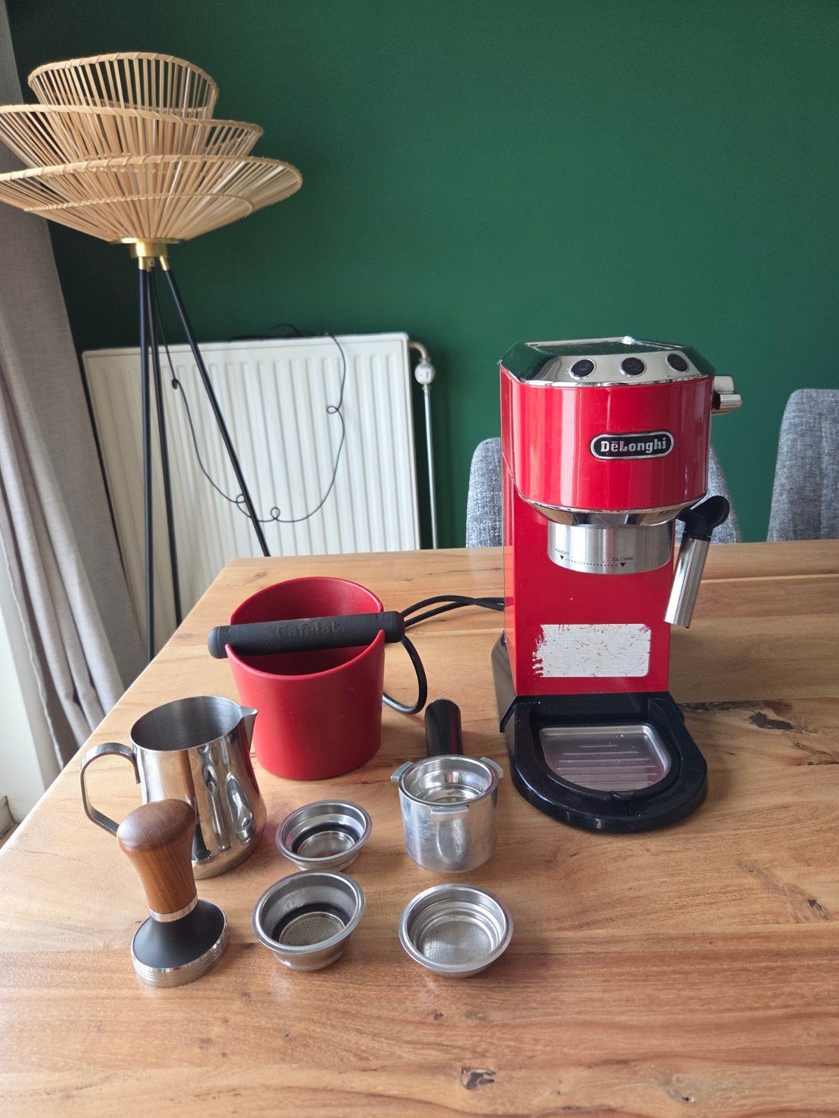 DeLonghi Dedica, Ophalen, Espresso apparaat, Gemalen koffie, 2 tot 4 kopjes