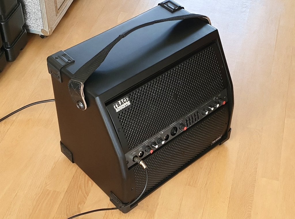 Trace Elliot TA100R 100W Gitaar Combo met Microfoon Ingang, Muziek en Instrumenten, Versterkers | Bas en Gitaar, Ophalen, Gebruikt