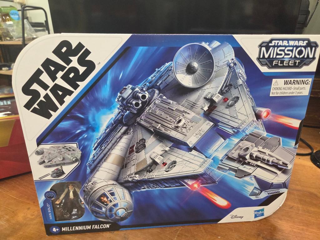 Star Star Millennium Falcon & Han Solo E9343 Disney Hasbro, ., Nieuw, Ophalen of Verzenden, Actiefiguurtje