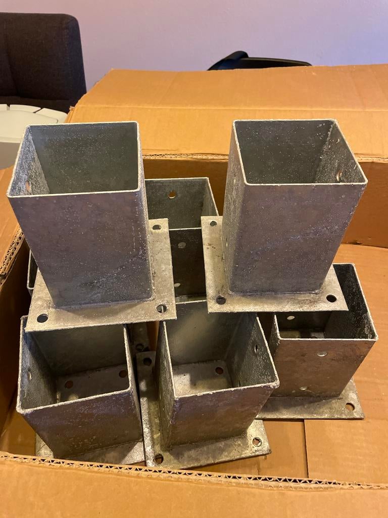 Verzinkte paalhouders - 8 stuks - 10x10cm, Ophalen of Verzenden, Zo goed als nieuw