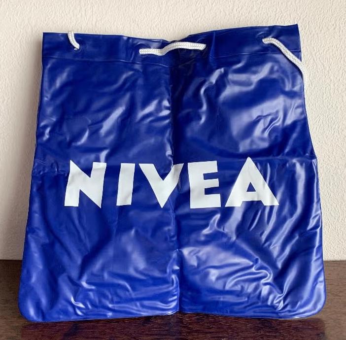 Waterdicht strandtasje Nivea, kussen, badkussen, Ophalen of Verzenden, Nieuw