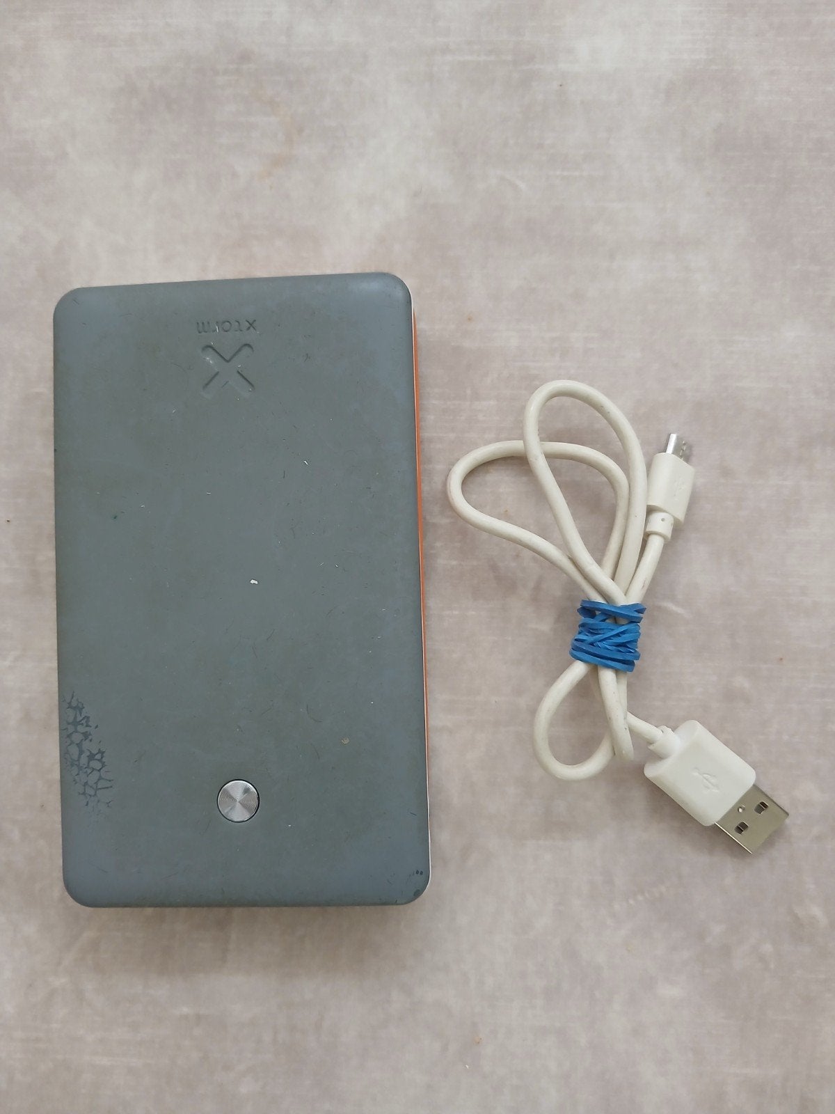 Xtorm Power Bank met 3 USB-uitgangen, Telecommunicatie, Powerbanks, Ophalen of Verzenden, Gebruikt, Xtorm