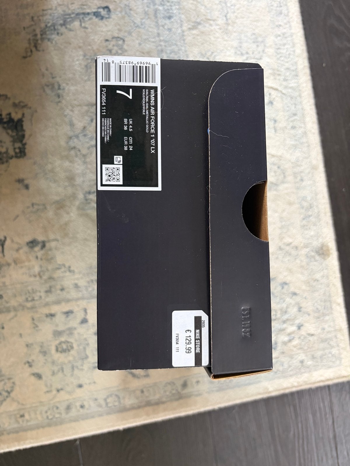Nike Air Force 1 '07 LX Dames Sneakers - Crème/Goud, Kleding | Dames, Wit, Ophalen of Verzenden, Sneakers of Gympen, Zo goed als nieuw